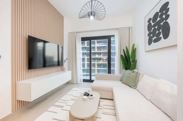 TV - StayShort - Sensational Pad Perfect for your Stay (Dubai)