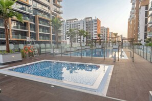 Pool - StayShort - Sensational Pad Perfect for your Stay (Dubai)