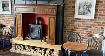 Holystone Bar and Restaurant