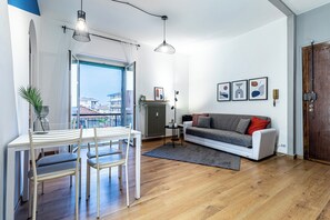 Smart TV - Quick Home - Agatha - One Bedroom Apartment, Sleeps 3 (Santhià)