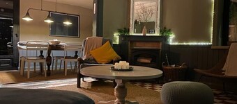 Cosy country getaway. Great for walking and relaxing. Pet-friendly. 