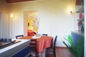 Dining - Quick Home - Magnolia (Viverone)