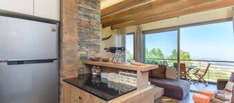 Lumber`s 3-Bedroom House with Garden in Bakish