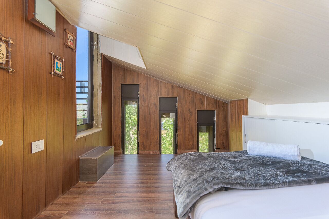 3 quartos, ferros/tábuas de passar roupa, Wi-Fi, roupa de cama