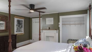 Desk, iron/ironing board, travel crib, free WiFi