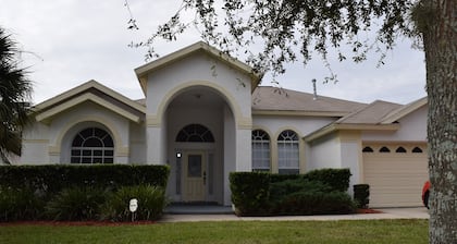 Fabulous 4 bed villa with south facing private pool and spa