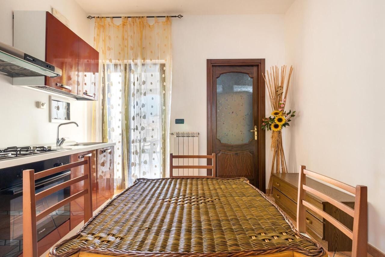 Herdplatte, Wasserkocher mit Kaffee-/Teezubehör