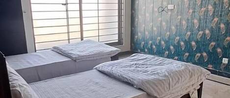 Deluxe Double Room | Free WiFi