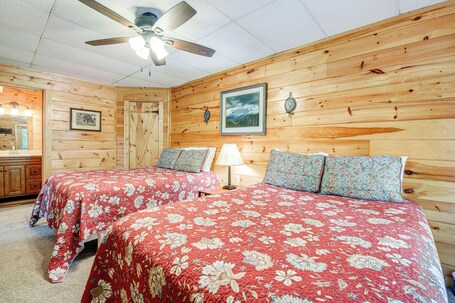 Cabin w Community Perks: Half mi to Ober Mountain - Image 38