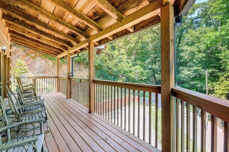 Cabin w Community Perks: Half mi to Ober Mountain - Image 41