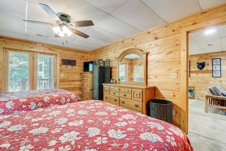 Cabin w Community Perks: Half mi to Ober Mountain - Image 37