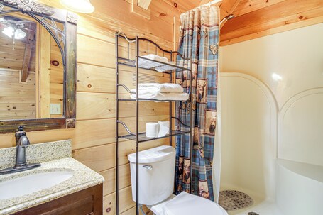 Cabin w Community Perks: Half mi to Ober Mountain - Image 47