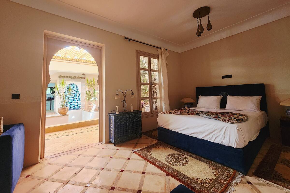 Dobbeltrom – familie, 1 soverom, hageutsikt | Individuelt dekorert, individuelt innredet og blendingsgardiner