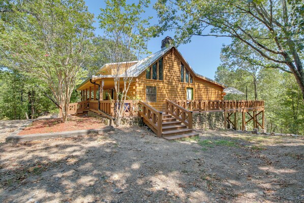 House (3 Bedrooms) | Front of property