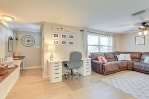 House (2 Bedrooms) | Interior