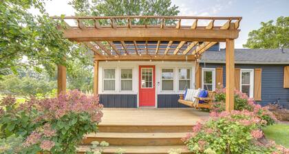 'city Girl Farmhouse' in Hudsonville w/ Hot Tub
