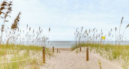 Oceanfront Atlantic Beach Condo w/ View!