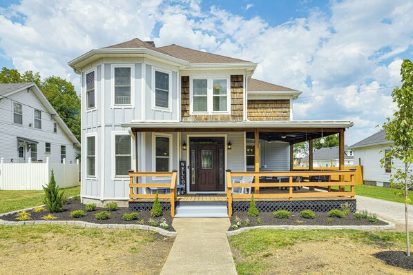 House (4 Bedrooms) | Front of property