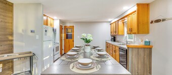 Okee Bay House on Lake Wisconsin w/ Private Dock!