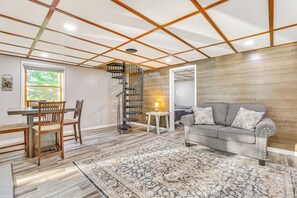 House (4 Bedrooms) | Interior - Okee Bay House on Lake Wisconsin w/ Private Dock! (Lodi)