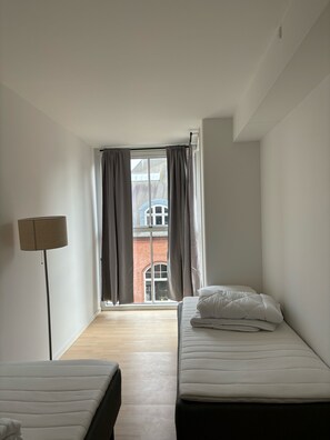 3 室のベッドルーム、WiFi、ベッドシーツ