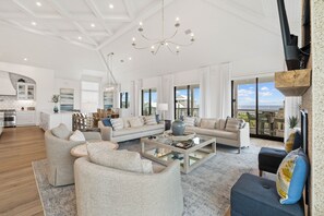 TV, fireplace, offices