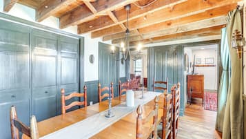 Casa (4 Bedrooms) | Restaurantes