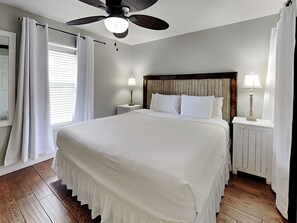 3 slaapkamers, een strijkplank/strijkijzer, wifi, beddengoed