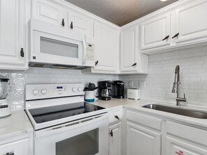 Coffee/tea maker, fridge, microwave, oven - 1BD/1BA Condo with Hallway Bunks, Steps to Public Beach, Pool + Hot Tub (Perdido Key)
