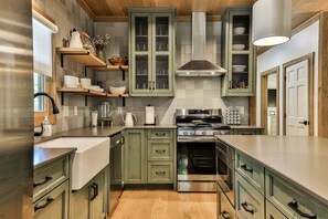 Imagen sin descripción, 3 de 34, botón