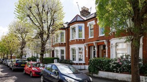 House | 5 bedrooms, Internet - Sunlit Symphony in London (London)