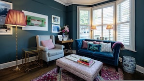 House | 5 bedrooms, Internet - Sunlit Symphony in London (London)