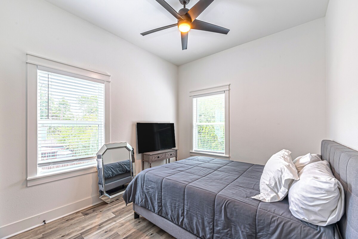 Photo 10 of Downtown Houston Escape 3BR Modern Home + Heated Pool