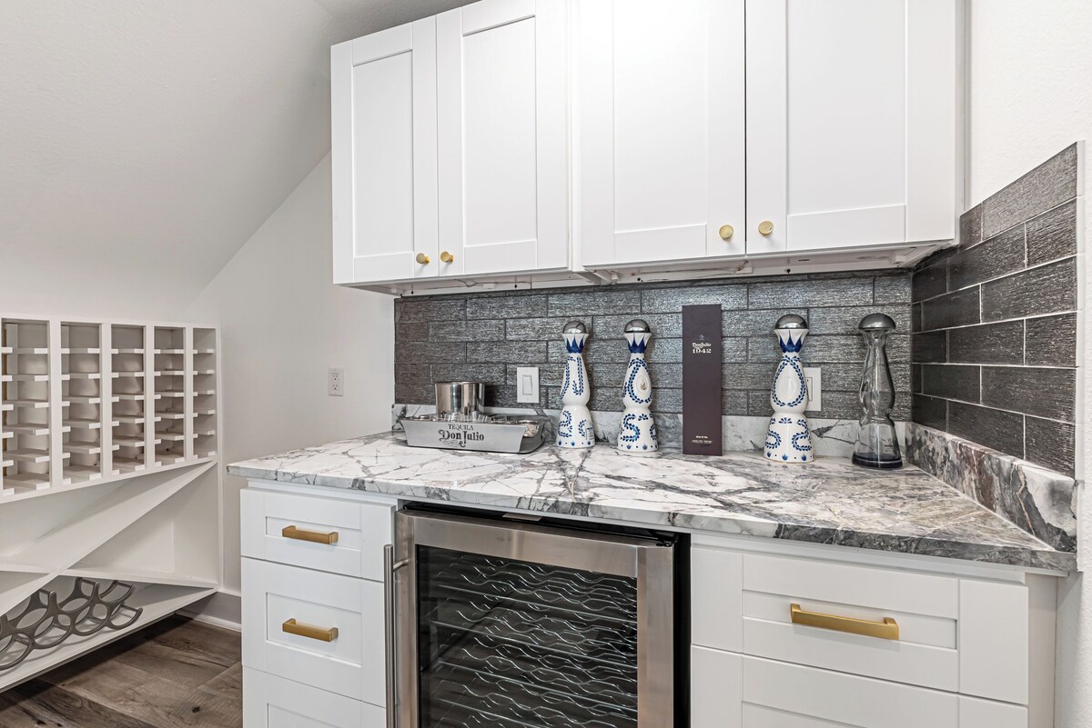 Photo 41 of Downtown Houston Escape 3BR Modern Home + Heated Pool