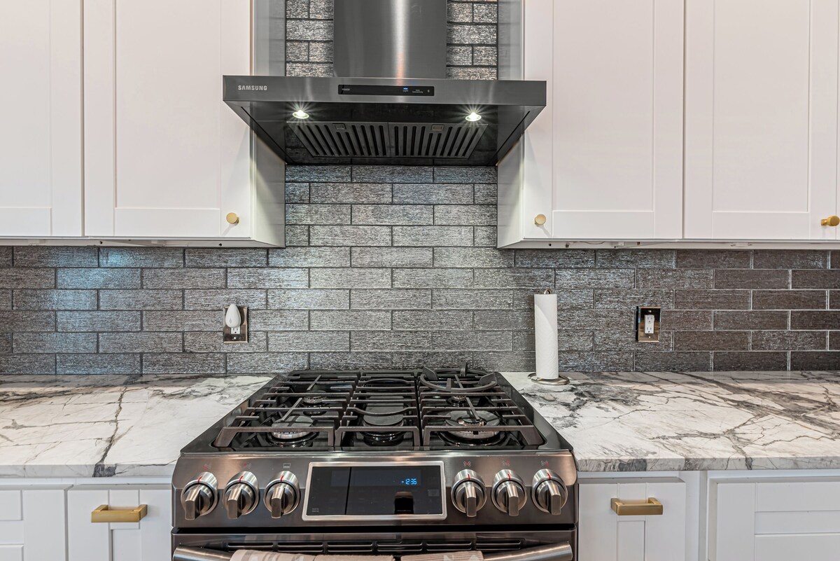 Photo 3 of Downtown Houston Escape 3BR Modern Home + Heated Pool