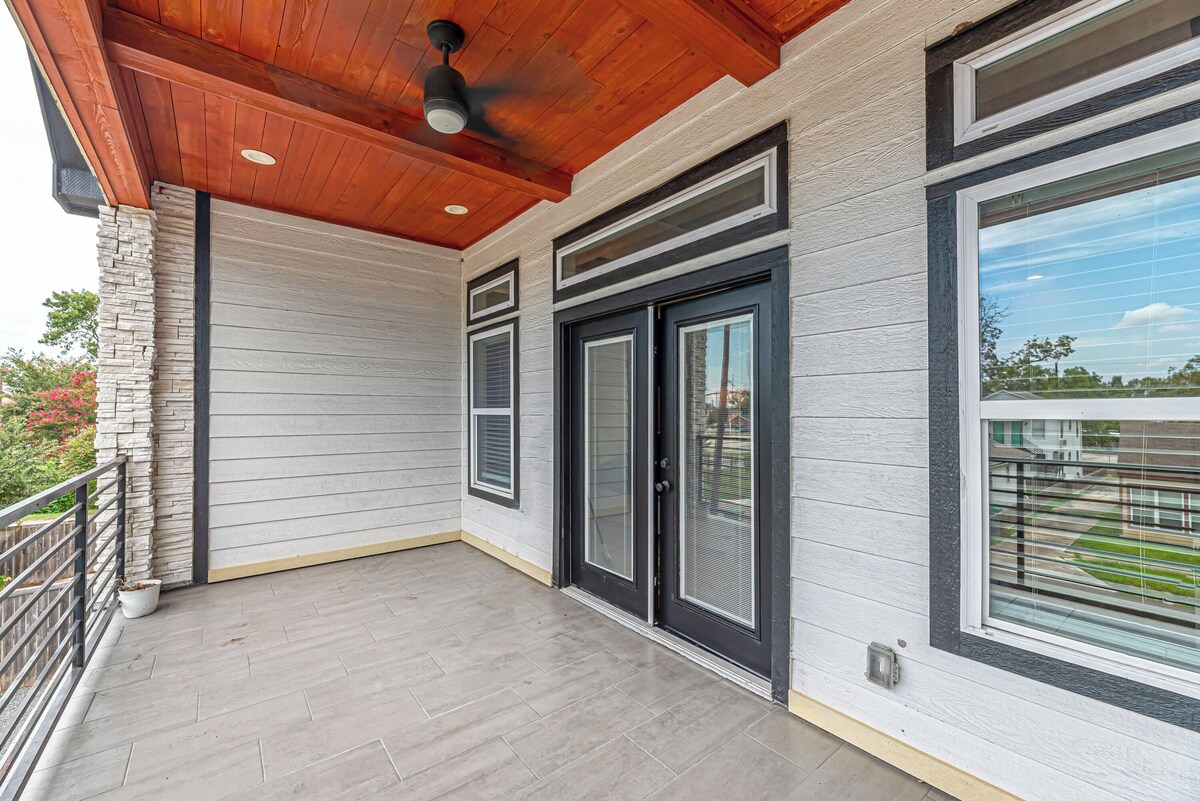 Photo 29 of Downtown Houston Escape 3BR Modern Home + Heated Pool