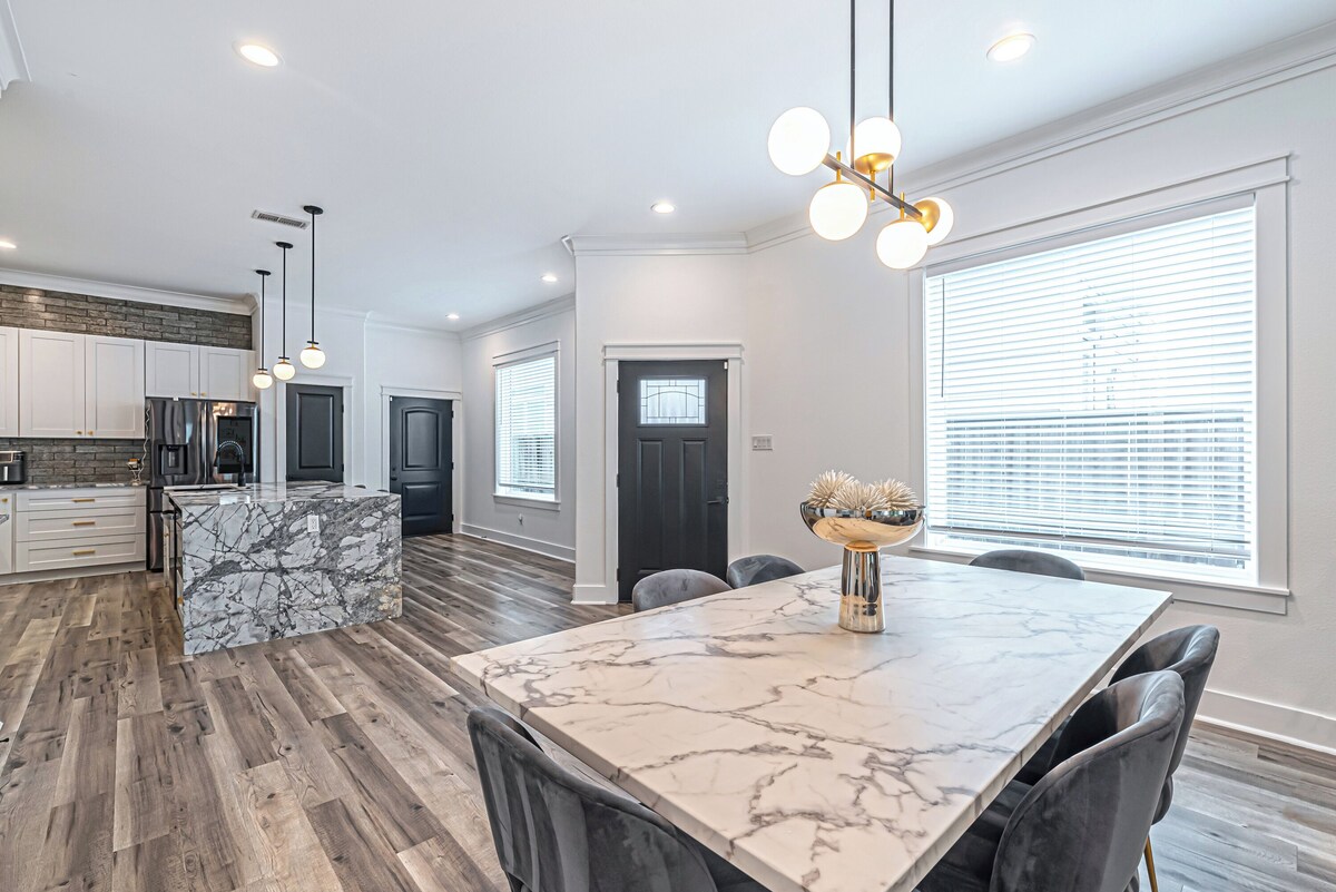 Photo 22 of Downtown Houston Escape 3BR Modern Home + Heated Pool