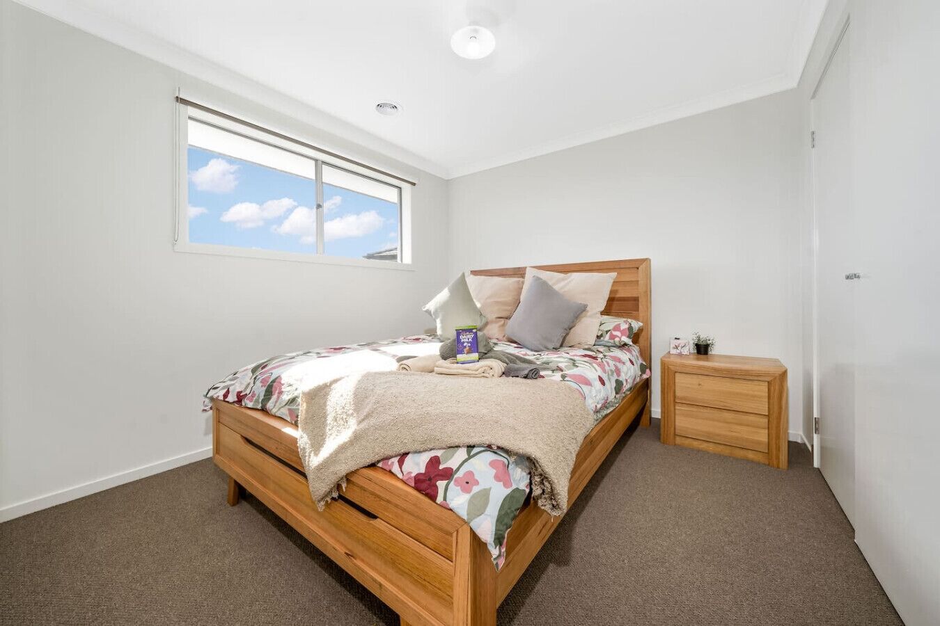 4 Schlafzimmer, Schreibtisch, WLAN, Bettwäsche