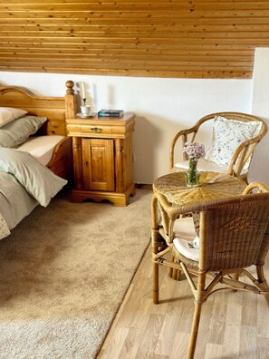 2 bedrooms, free WiFi, bed sheets