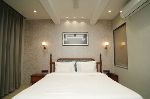 Deluxe Double Room | Premium bedding, bed sheets