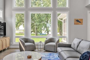 Casa, 4 quartos | Área de estar | Smart TV, serviços de streaming