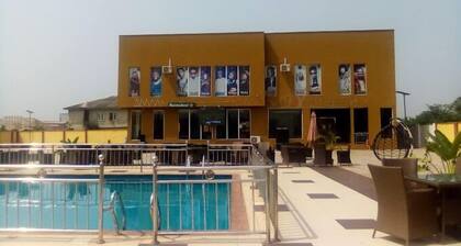 AM 2 PM Hotel and Suites