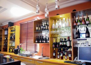 Bar (on property) - AM 2 PM Hotel and Suites (Ijebu Ode)