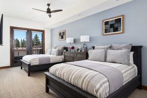 Apartamento, 4 habitaciones | 4 dormitorios, escritorio, espacio para trabajar con un portátil