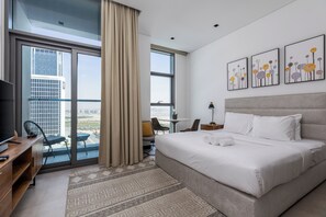 Deluxe Studio, Balcony, City View - Waves - Stylish 13th-Floor Studio with Top-Notch Amenities (Dubai)