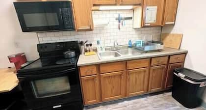 1157#3 / Tiny studio, Great Location, Dubuque