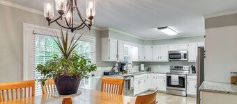 Private Yard & Deck: High Point Home Base!