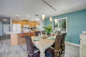 Dining - Family Getaway at A Change in Latitude: Private Pool, Games, 5 Mins to Beach! (Anna Maria)