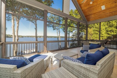 Top Rated Luxury 8-bedroom house with Best Boathouse on Lake Gaston.