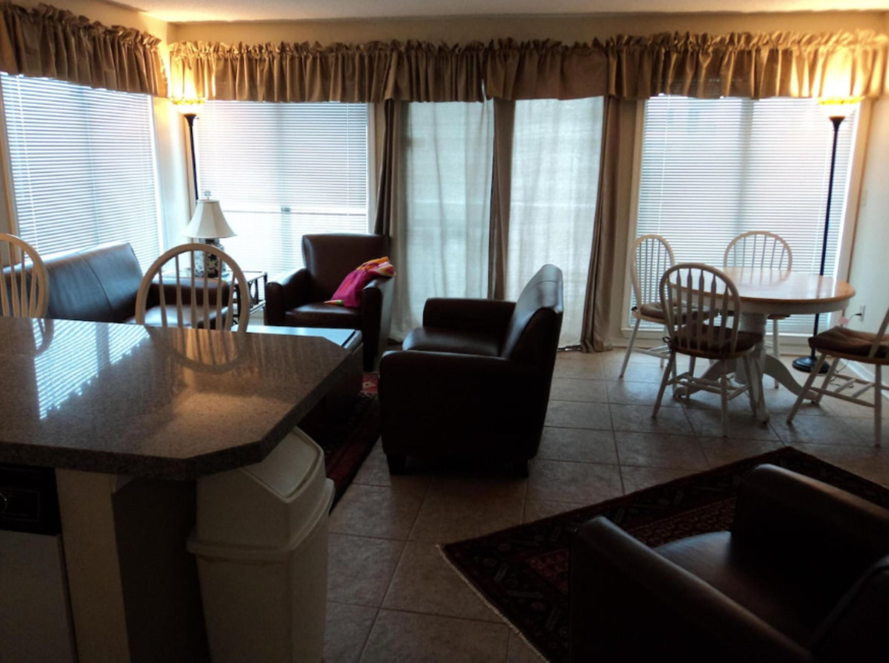 舒适公寓式客房, 2 间卧室, 露台, 海滩景观 | 客厅